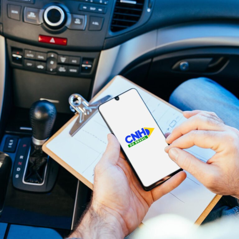 CNH 2026: veja como funciona a renovação automática CNH gratuita, quem tem direito, requisitos e como ativar o benefício sem ir ao Detran
